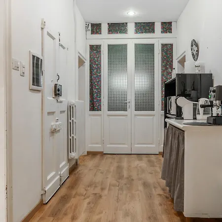 La Fenice A.c. Pensión Bolonia