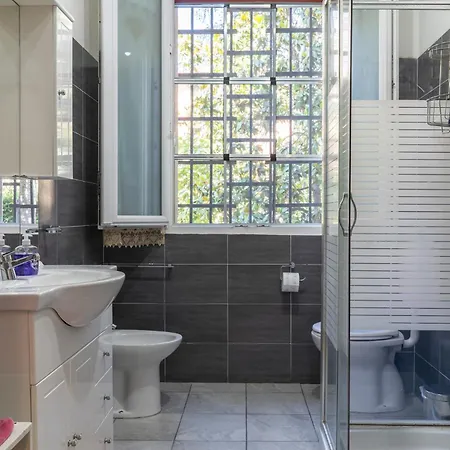 Pensión La Fenice A.c.