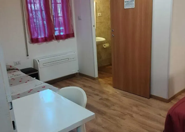 Pensionat La Fenice A.c. Bologna